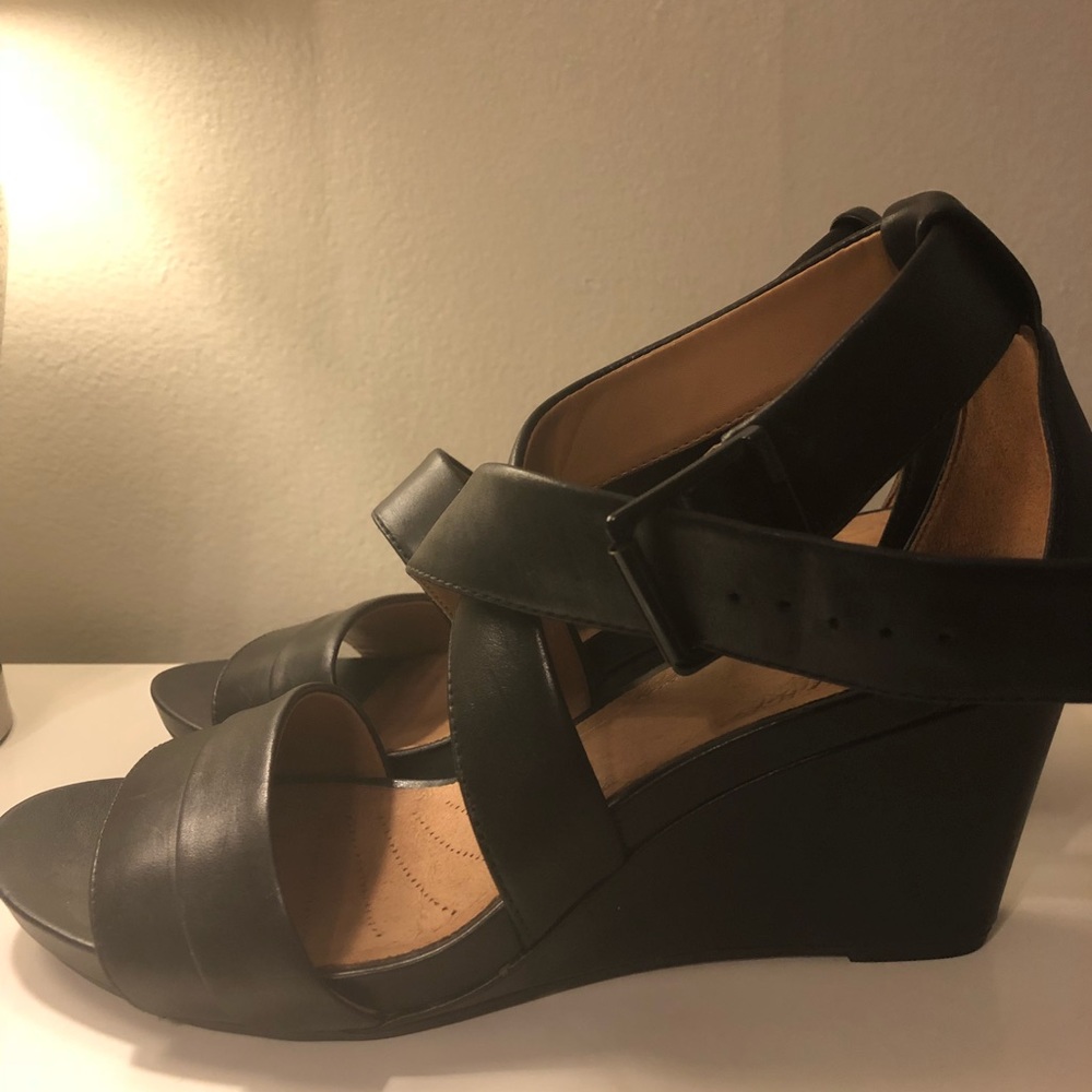 Clark’s artisan wedges